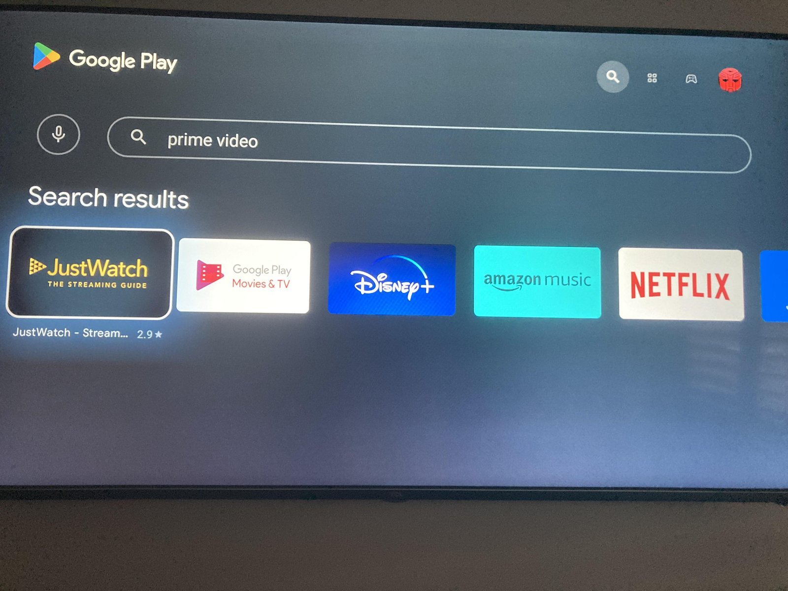 A smartphone screen showing an update button to fix the Amazon app not working.